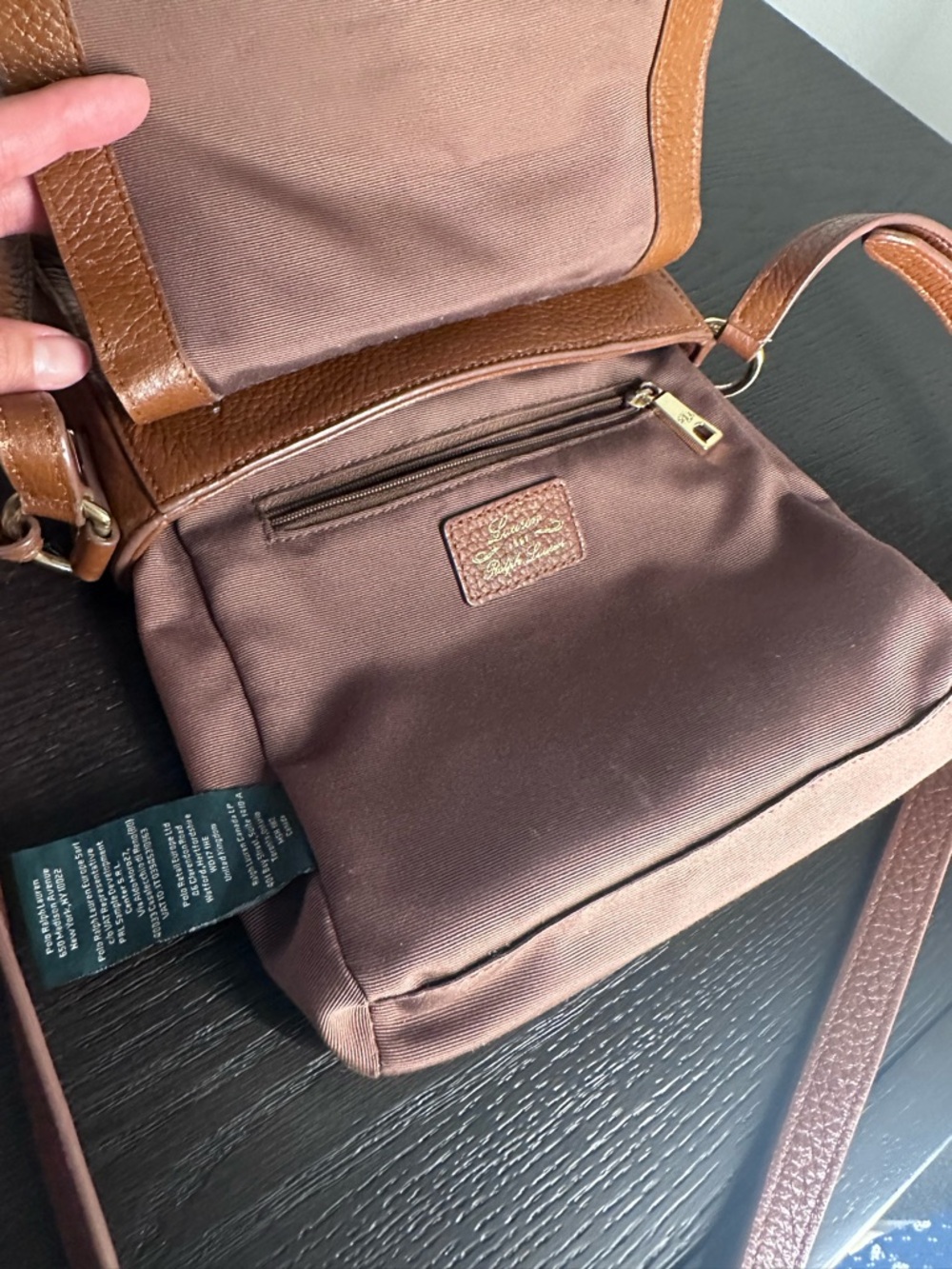 Ralph Lauren Tan Pebbled Leather Messenger Bag - Picture 11 of 13
